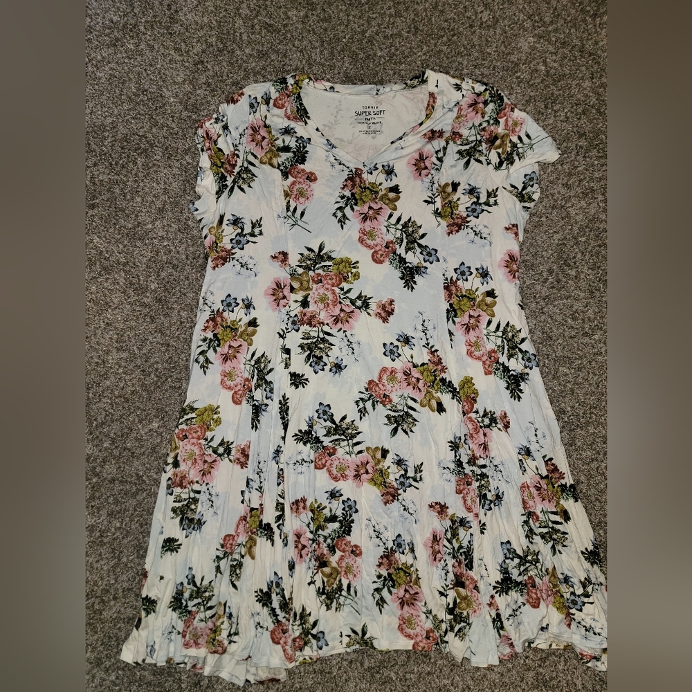 torrid White Floral V-Neck Casual Flowy Dress - Pink & Green Flowers